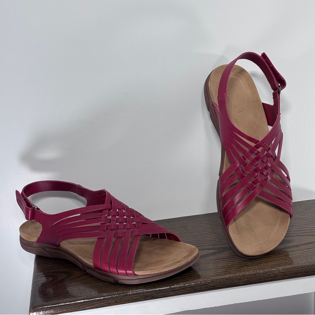 Easy Spirit Semar Women’s Size 11 Narrow Red Leather Sandal Adjustable Strap
